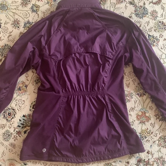 Lululemon jacket - Picture 12 of 17